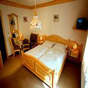 urchenhof_apartment4_8.jpg